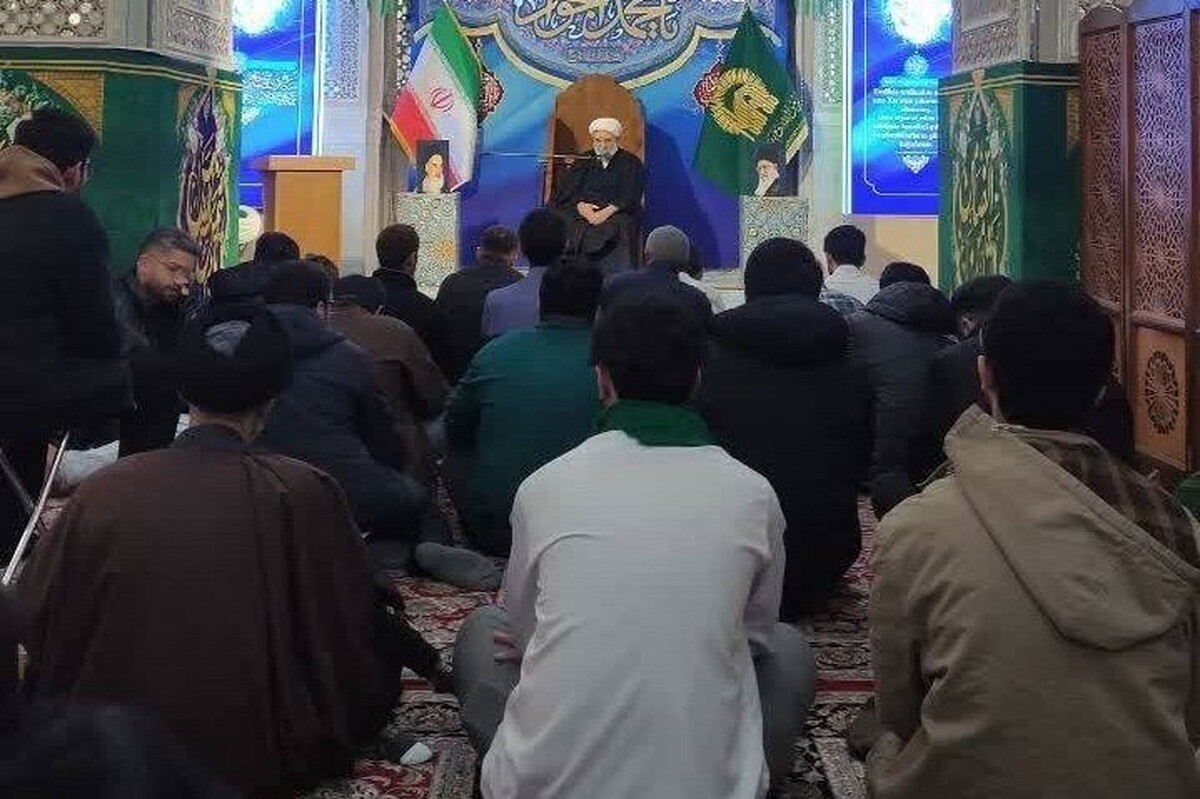 در روز میلاد پرخیروبرکت مولای متقیان حضرت علی (ع)، حرم مطهر رضوی میزبان گردهمایی جمعی از طلاب انگلیسی‌زبان حوزه اروپا و آمریکا بود.