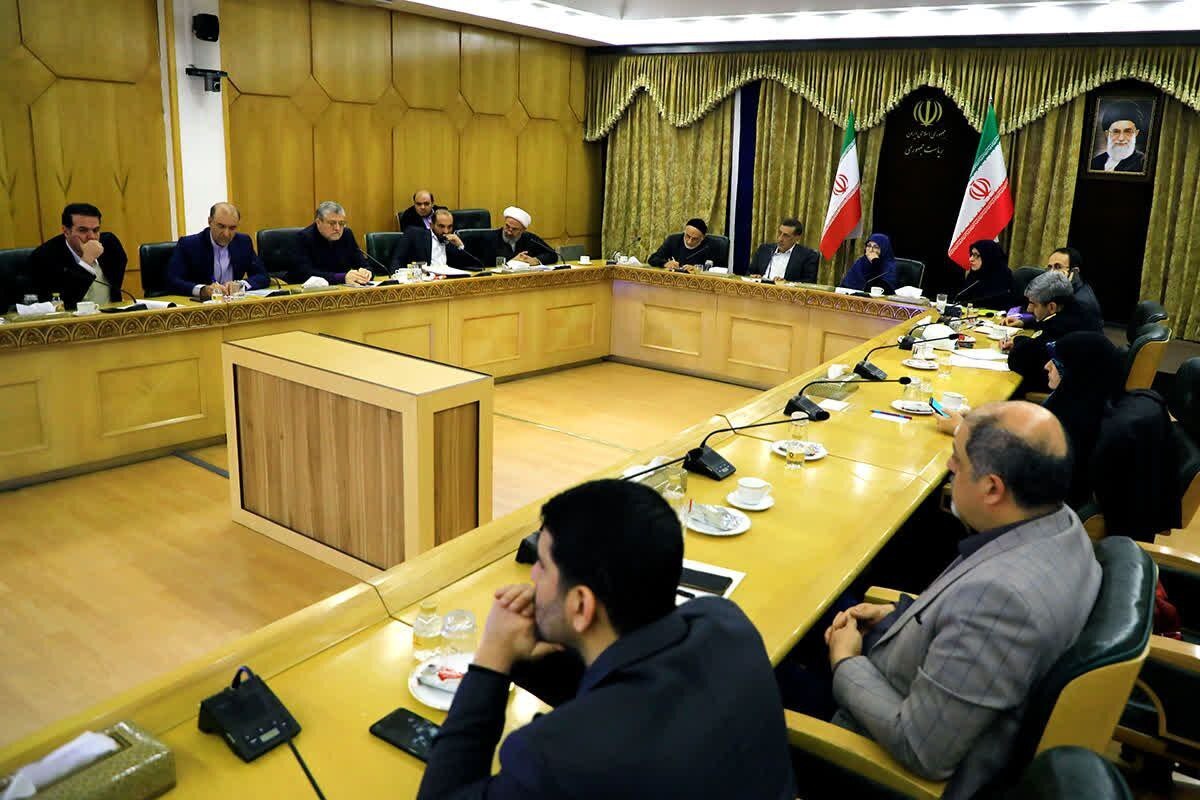 معاون اجرایی رئیس جمهور گفت: ما به‌دنبال راه‌هایی برای کاهش آلودگی هوا از طریق برقی‌سازی وسایل نقلیه و توسعه حمل‌ونقل عمومی هستیم.