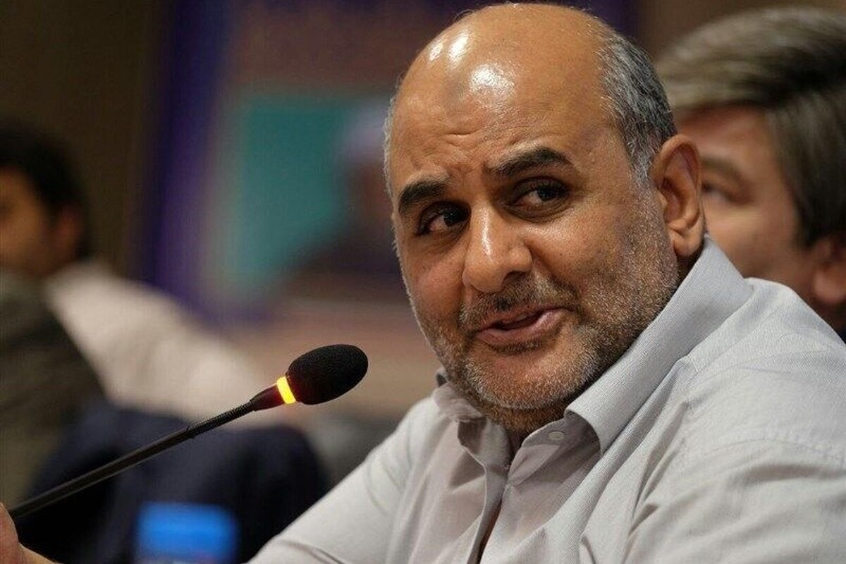 مدیرکل اداره فرهنگ و ارشاد خراسان رضوی گفت: برگزاری افتتاحیه جشنواره تئاتر فجر نیازمند زمان کافی برای برنامه‌ریزی مناسب، تکریم هنرمندان و مهمانان است. متأسفانه با توجه به محدودیت زمانی که کمتر از یک هفته بود، امکان اجرای یک مراسم باکیفیت فراهم نشد.