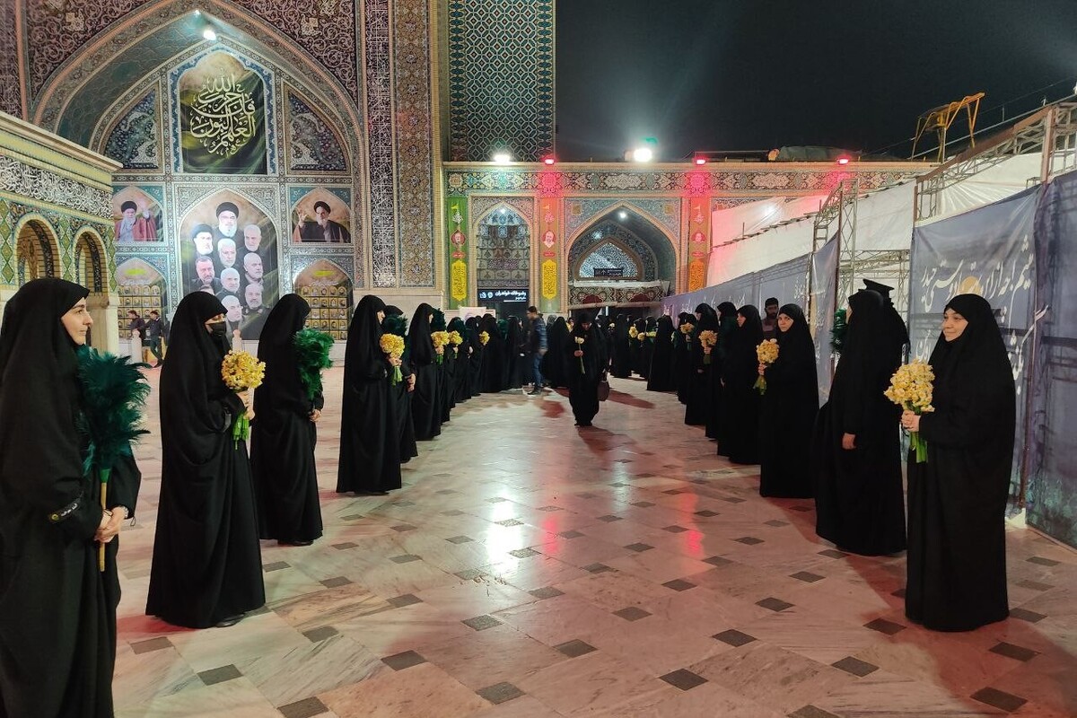 همزمان با فرارسیدن غروب نیمه رجب، مراسم معنوی اعتکاف در مساجد سراسر کشور و مشهد به پایان رسید.