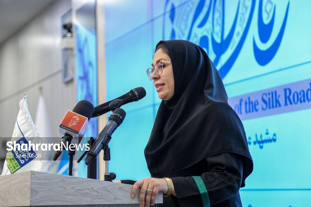 رئیس هیئت‌مدیره کانون زنان بازرگان خراسان رضوی گفت: امروز میزبان ۸۵ بانوی کارآفرین از استان‌های تهران، آذربایجان غربی، خراسان شمالی، خراسان جنوبی، اصفهان، خوزستان، زنجان، سیستان و بلوچستان، قم، کردستان، کهگیلویه و بویراحمد، گلستان، گیلان، مازندران، همدان و لرستان هستیم.