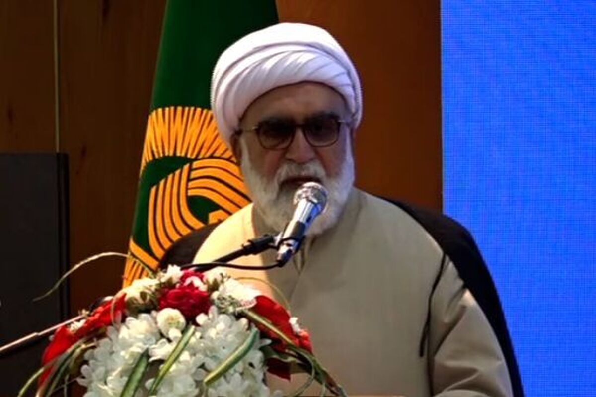 تولیت آستان قدس رضوی گفت: تفکری که از عمق اسلام برخاسته، با هیچ جنایت و تخریبی از بین نخواهد رفت؛ تفکر مقاومت روز به روز روشن‌تر، قوی‌تر و تأثیرگذارتر خواهد شد.