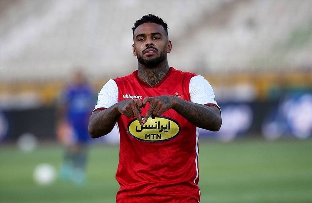 مدیریت باشگاه پرسپولیس باز هم گذرش به ایجنت لوکادیا افتاد.