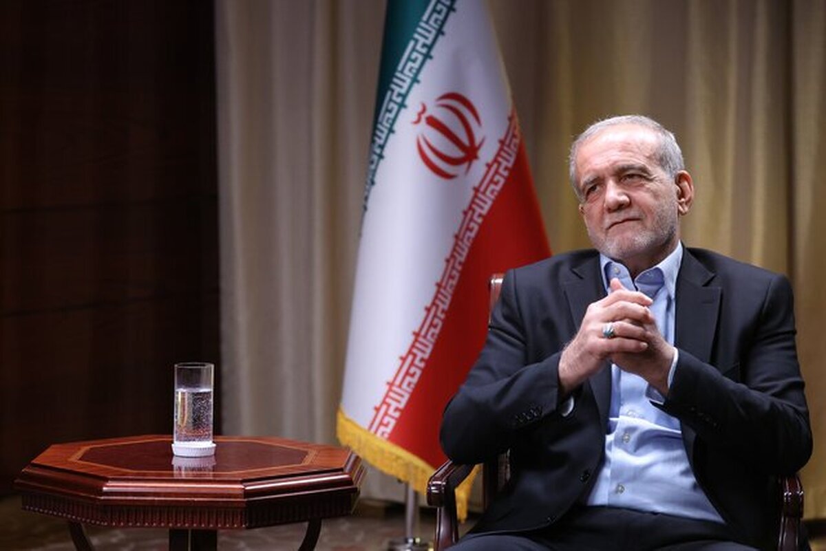 رئیس‌جمهور ایران تاکید کرد که «سیاست‌های ما و هم باور‌ها و اعتقاد‌های ما بر این مبناست که ما به دنبال سلاح هسته‌ای نیستیم، نبودیم و نخواهیم بود».