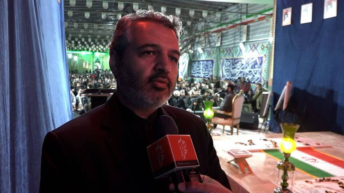 نائب رئیس کمیسیون عمران، حمل و نقل و ترافیک شورای اسلامی شهر مشهد گفت: روز‌هایی مانند ۱۰ دیماه که یادآور حماسه مردم مشهد در انقلاب اسلامی است، باید به عنوان نقاط کلیدی در تاریخ و فضای اجتماعی مشهد مورد توجه قرار بگیرد.