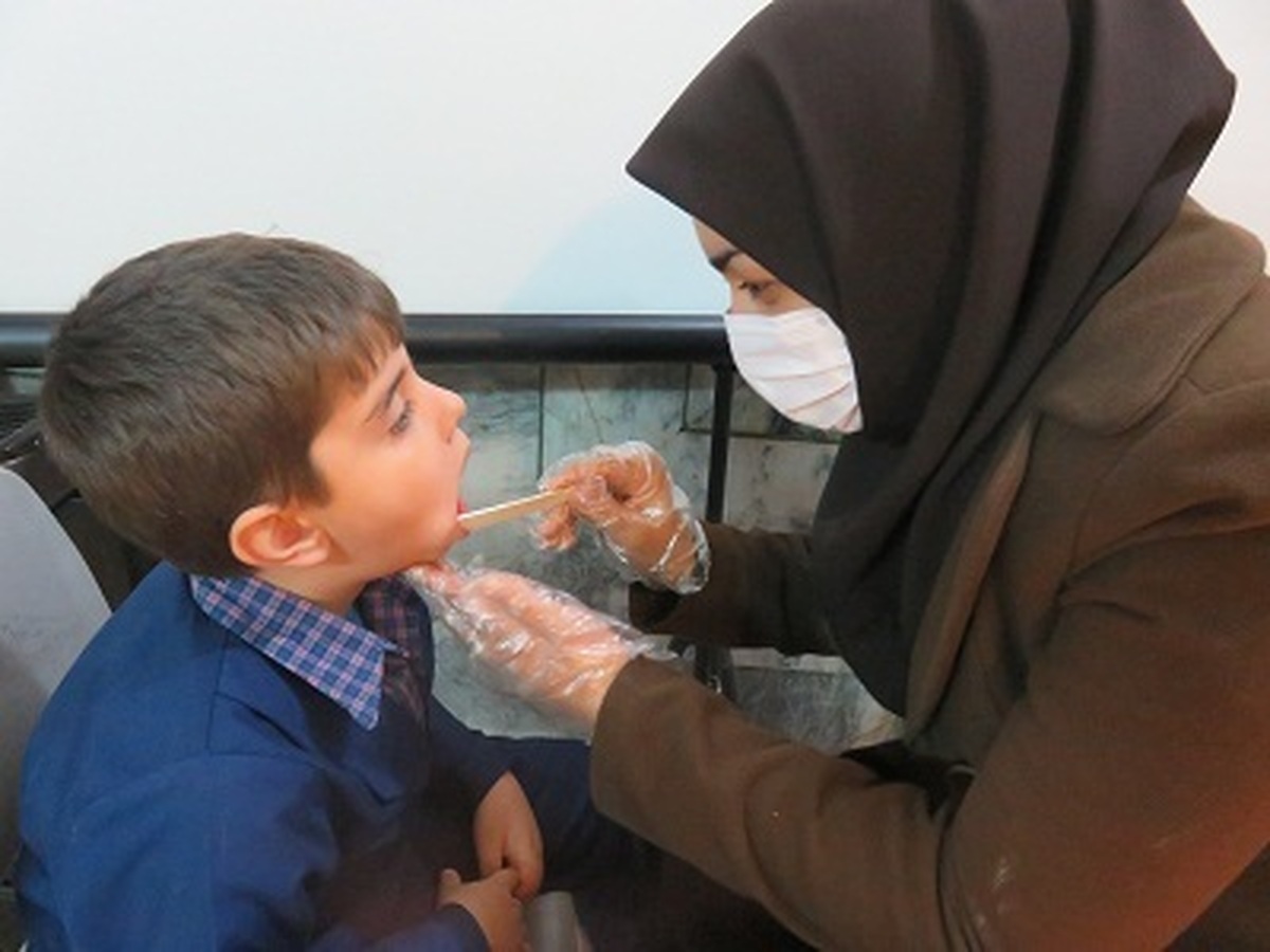 عضو هیئت علمی دانشگاه علوم پزشکی اصفهان گفت: پوشش خدمات دندانپزشکی همچنان به صورت محدود ارائه می‌شود و دولت در این حوزه برنامه‌ریزی جامع و مدونی انجام نداده است.