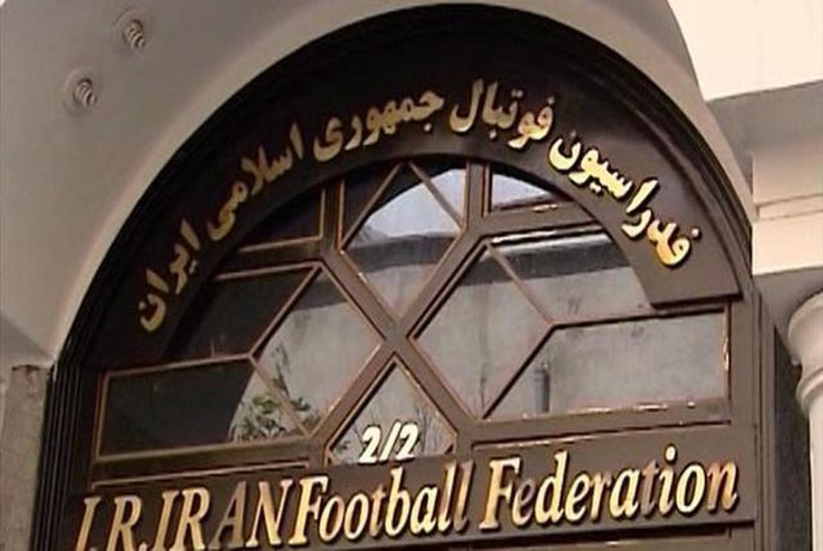 برخی مدعیان حضور در انتخابات فدراسیون فوتبال با به‌راه‌انداختن فضای کاملاً جنجالی در رسانه‌ها، به دنبال تصاحب آرای بیشتر هستند؛ در حالی که هیچ برنامه خاصی برای ریاست بر فدراسیون فوتبال ارائه نکرده‌اند.