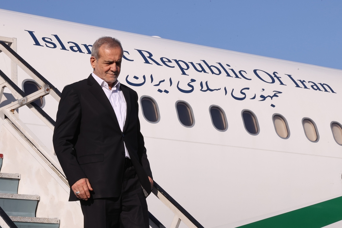 رئیس دولت چهاردهم در سومین سفر استانی رسمی خود، این هفته عازم خوزستان خواهد شد.