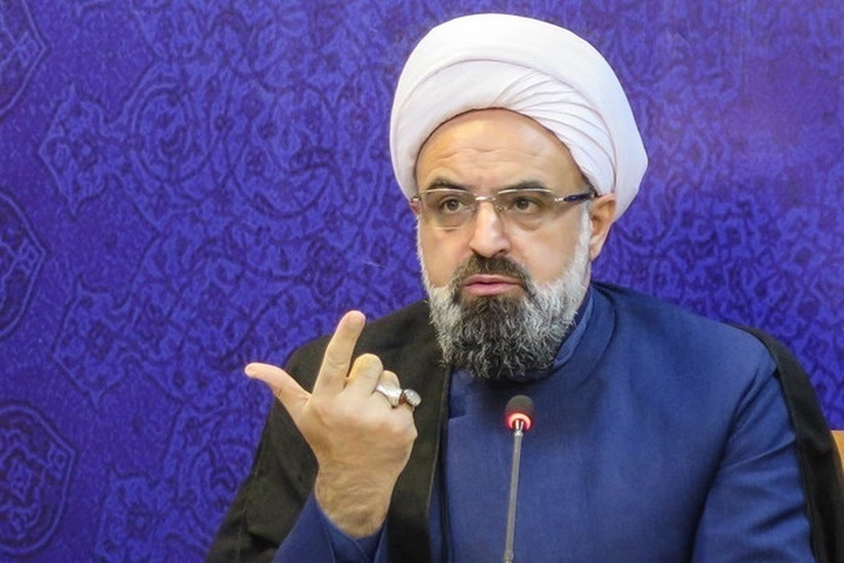 دبیر ستاد امر به معروف و نهی از منکر کشور تاکید کرد: وظیفه ما این است که در دستگاه‌ها به دنبال حفظ بیت‌المال و شنیدن صدای مردم باشیم.