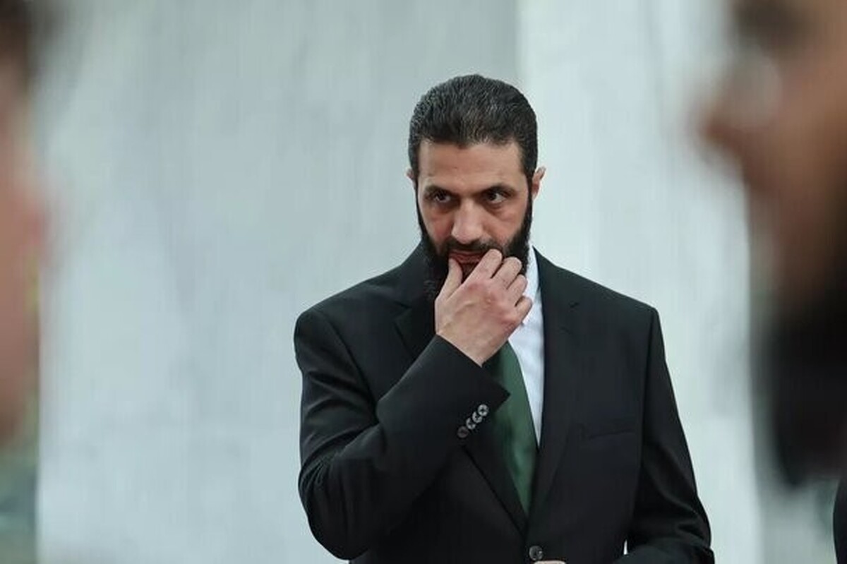 یک منبع سوری مطلع از مذاکرات با مسکو به «رویترز» گفت احمد الشرع در جریان گفت‌و‌گو با بوگدانوف، از روسیه درخواست کرده است که اسد و دستیاران نزدیک او را تحویل دهد.