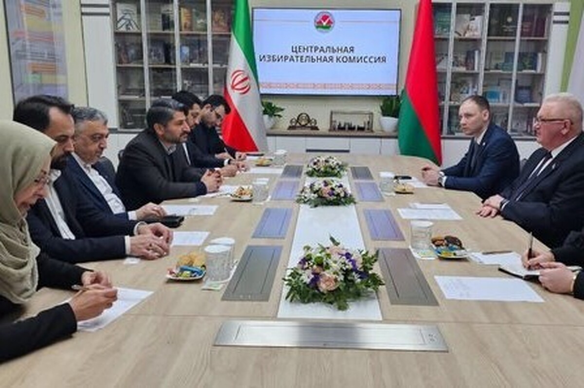 هیاتی از مجلس شورای اسلامی با رئیس کمیسیون مرکزی انتخابات ریاست جمهوری بلاروس  دیدار و گفت‌وگو کردند.