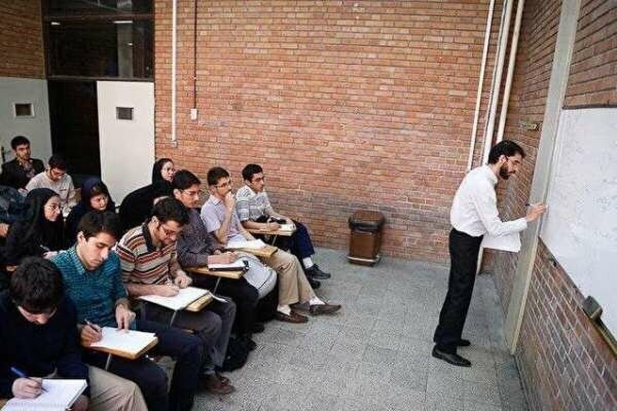 رئیس مرکز جذب هیئت‌علمی وزارت علوم اعلام کرد: به دلیل استقبال متقاضیان، مهلت ثبت‌نام فراخوان جذب اعضای هیئت‌علمی تا ۱۵ بهمن‌ماه تمدید شد.