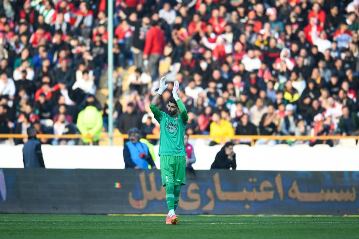 هواداران و مسئولان باشگاه پرسپولیس منتظر هستند تا رای دادگاه مبنی بر شکایت آنها از علیرضا بیرانوند اعلام شود.
