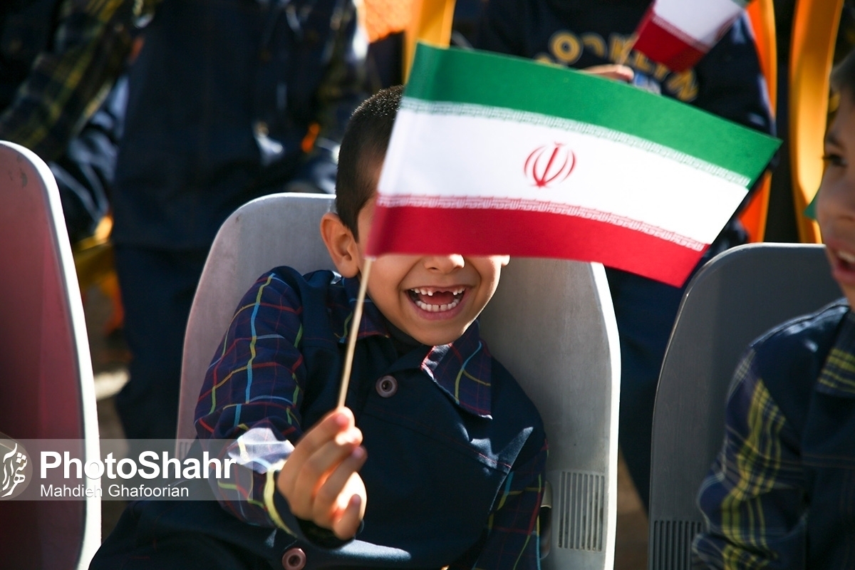 معاون شهردار و رئیس سازمان اجتماعی و فرهنگی شهرداری مشهد: با هدف آشنایی نوجوانان با دستاورد‌های انقلاب اسلامی، جشنواره «برپا ۳» به مناسبت دهه فجر در مدارس و فرهنگ‌سرا‌ها برگزار می‌شود.