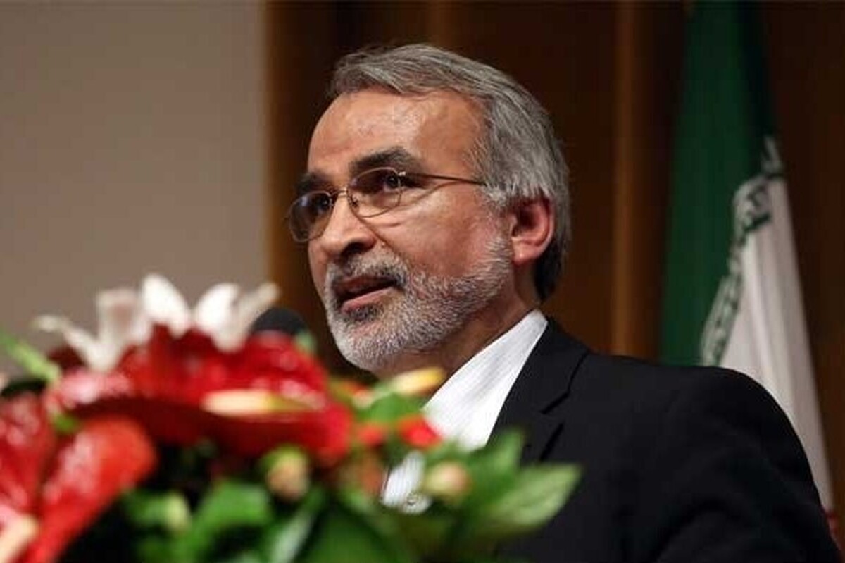 معاون وزیر بهداشت گفت: من نگران دانشگاه‌ها هستم و تصور می‌کنم اگر بودجه مورد نیاز افزایش ظرفیت فراهم نشود، پذیرش ۱۴۰۴ را متوقف کنیم. نه تنها ۲۰ درصد را نپذیریم که هیچ پذیرشی نداشته باشیم.