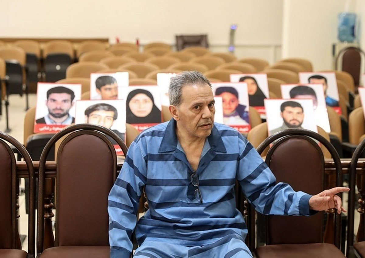 جسد جمشید شارمهد، سرکرده گروهک تروریستی تندر پس از انجام مراحل قانونی، ساعاتی پیش به آلمان منتقل و تحویل مقامات این کشور شد.