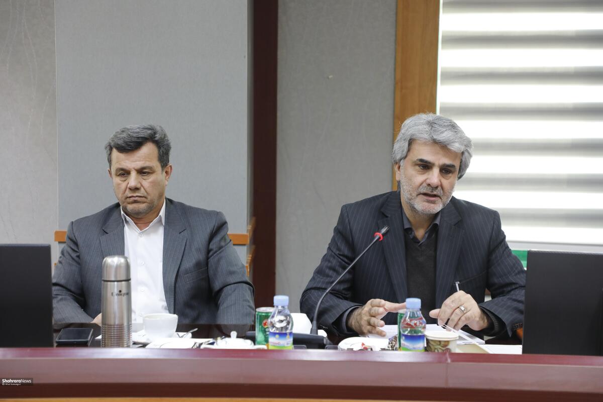 ناظر گمرکات خراسان رضوی گفت: در ۱۰ ماهه امسال چهار میلیون و ۱۰۰ هزار تن ترانزیت از استان انجام شده که ۴۸ درصد افزایش داشته است. در حوزه درآمدی نیز ۲۴۶۰ میلیارد تومان بوده که ۲۳ درصد افرایش یافته است.