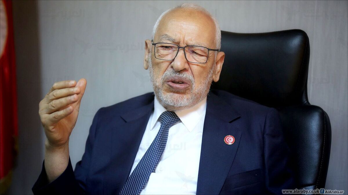 دادگاهی در تونس، راشد الغنوشی رئیس جنبش اسلامگرای النهضه را به ۲۲ سال حبس، پسرش را به ۳۵ سال حبس و دخترش را به ۲۵ سال حبس و دامادش را به ۱۵ سال حبس محکوم کرده است.