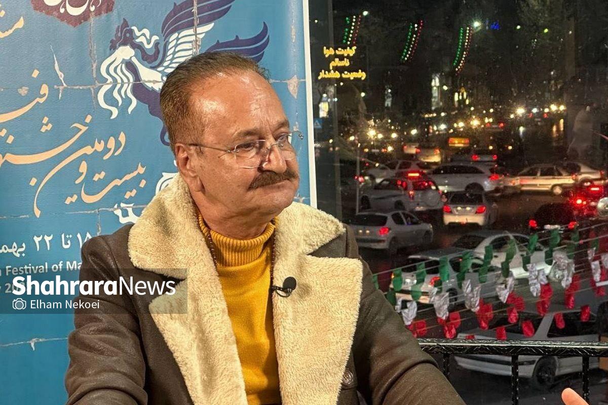 محمد الهی، بازیگر مشهدی سینما و تلویزیون گفت: فیلم بیش از آنکه به مدیوم سینما پایبند باشد، تبدیل به یک منبر شده که در آن شخصیت‌ها تنها به بیان مشکلات می‌پردازند، بدون آنکه راه‌حلی ارائه شود.
