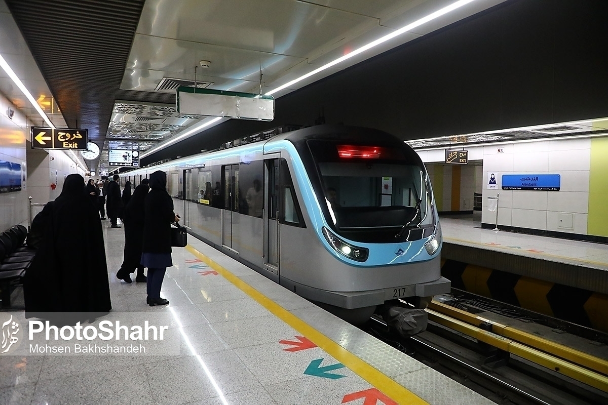 مدیر شرکت بهره‌برداری قطارشهری مشهد از سرویس‌دهی رایگان مترو در روز بیست‌ودوم بهمن‌ماه امسال خبر داد.