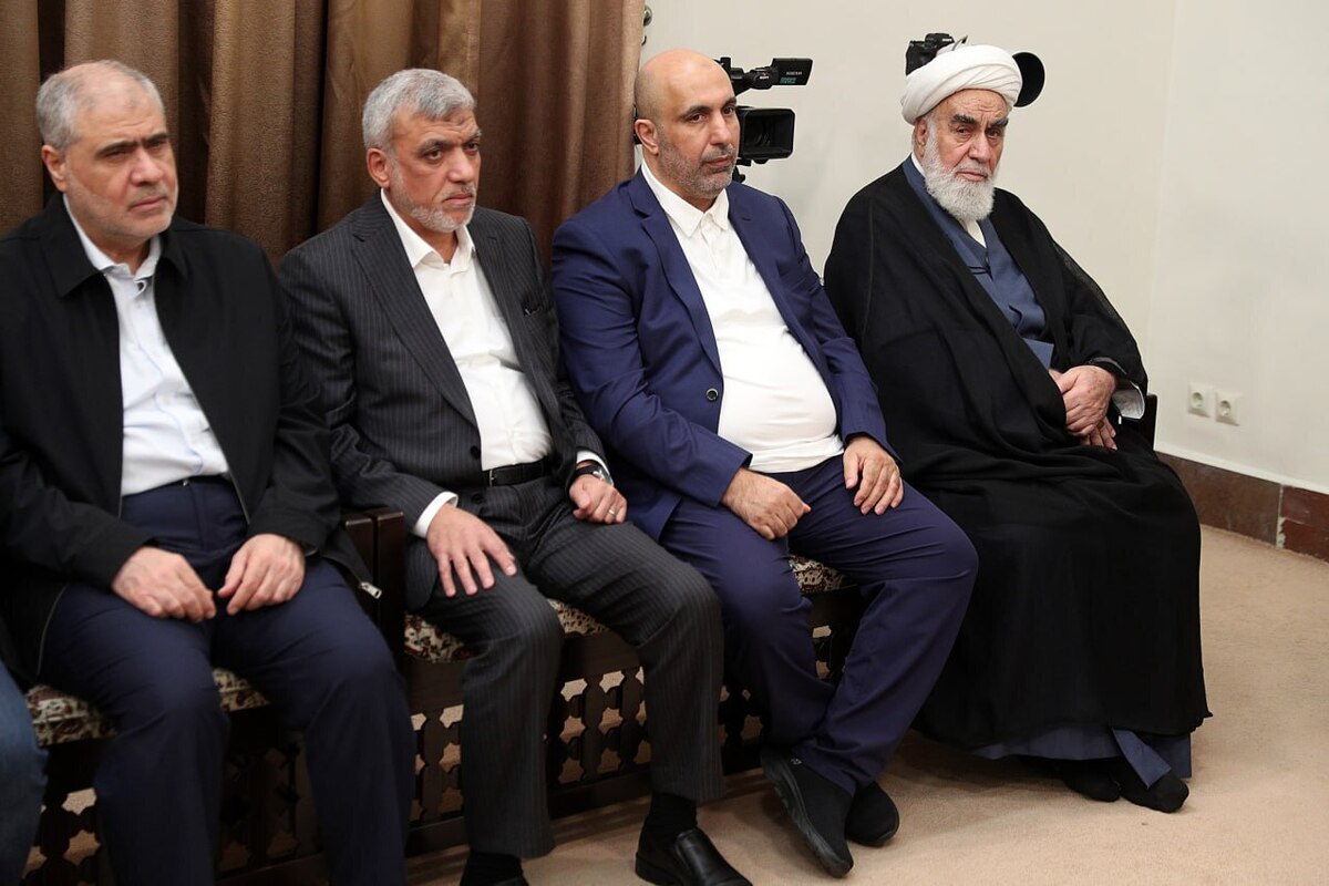 جنبش مقاومت اسلامی حماس درباره سفر هیئت این جنبش به تهران و دیدار با مقام معظم رهبری و رئیس‌جمهور و رئیس مجلس شورای اسلامی بیانیه‌ای صادر کرد.