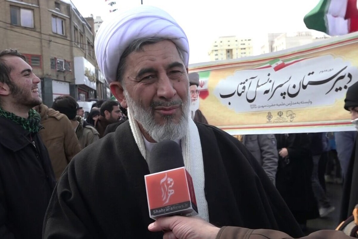 عضو شورای عالی حوزه علمیه خراسان گفت: هرچه ضربه می‌خوریم، از جهالت‌ها و نفاق است. اگر منسجم باشیم و بصیرت داشته باشیم، دشمن نمی‌تواند علیه ما اقدام کند.