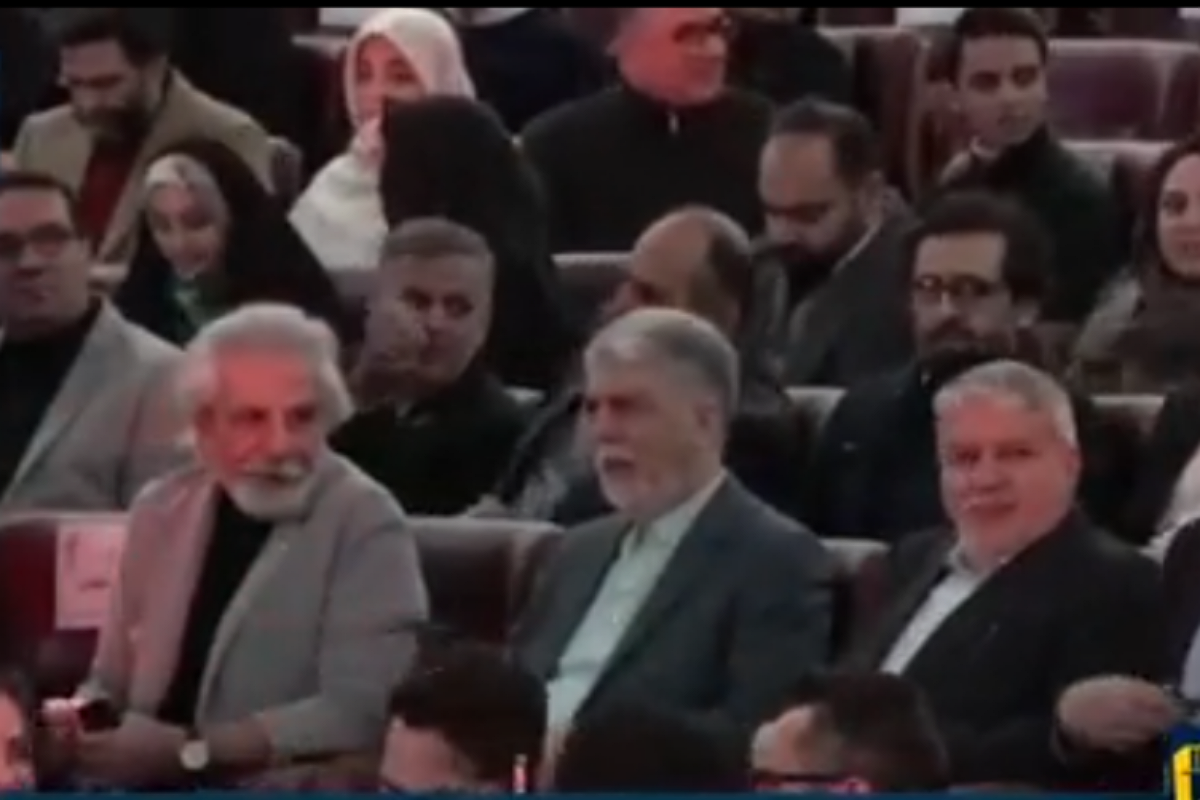 وزیران فرهنگ و میراث فرهنگی به سالن برگزاری مراسم اختتامیه جشنواره فیلم فجر وارد شدند.