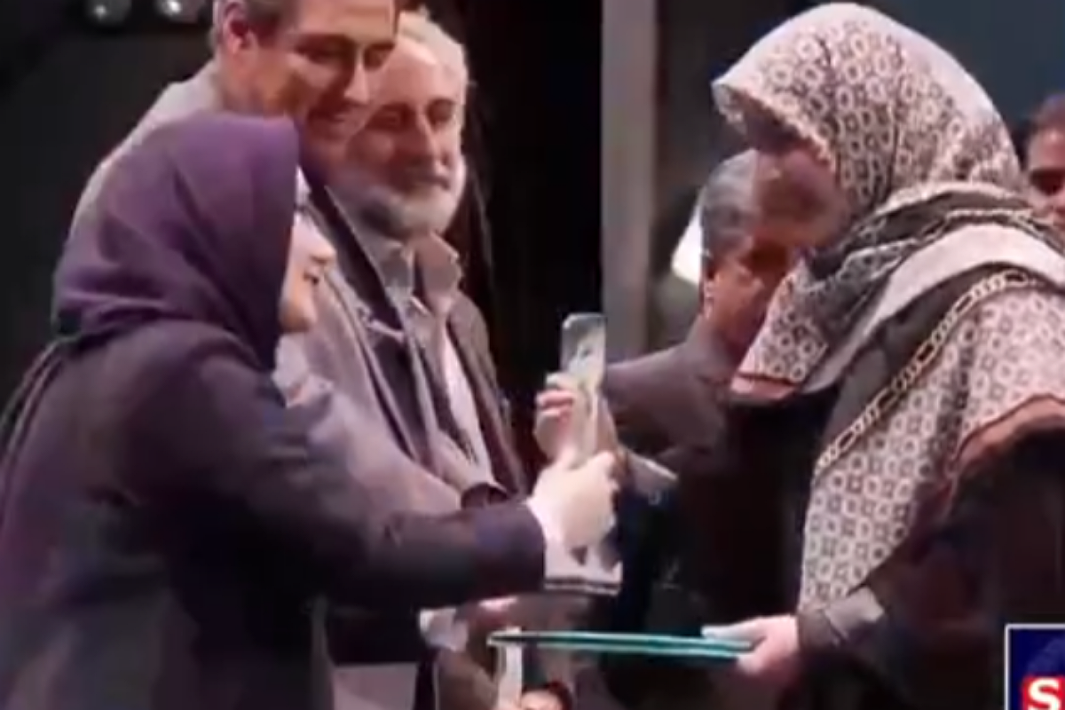 سیمرغ بلورین بهترین فیلم کوتاه داستانی به نادره سادات سرکی برای فیلم دادرسی اهدا شد.