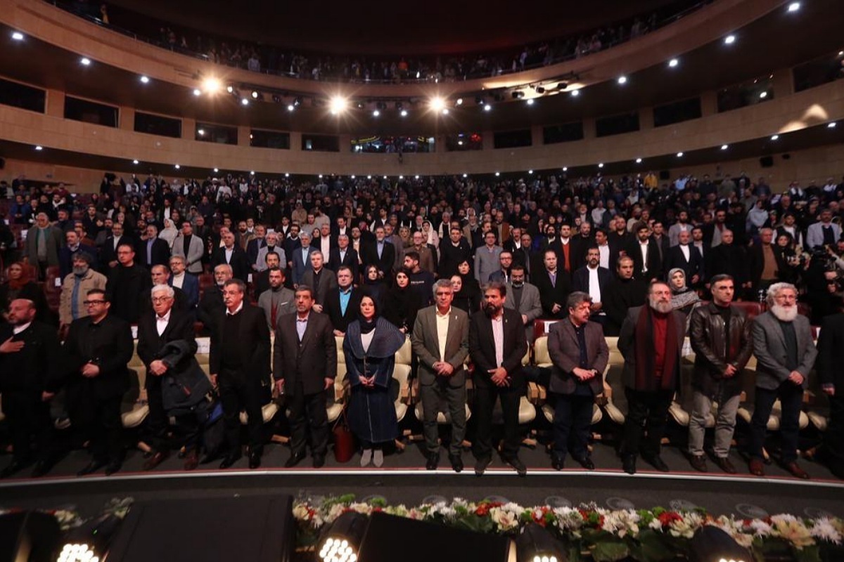 داوران چهل‌‌وسومین جشنواره فیلم فجر با ویدئوهایی خلاقانه، در اختتامیه جشنواره فجر ۱۴۰۳ اعلام شدند.