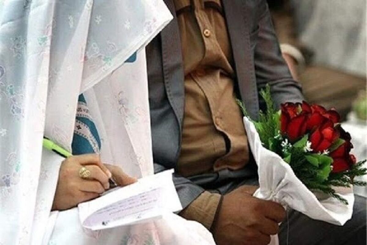 همزمان با چهل و ششمین سالروز پیروزی انقلاب اسلامی، جشن ازدواج آسان ۴۶ زوج جوان در مشهد برگزار شد.