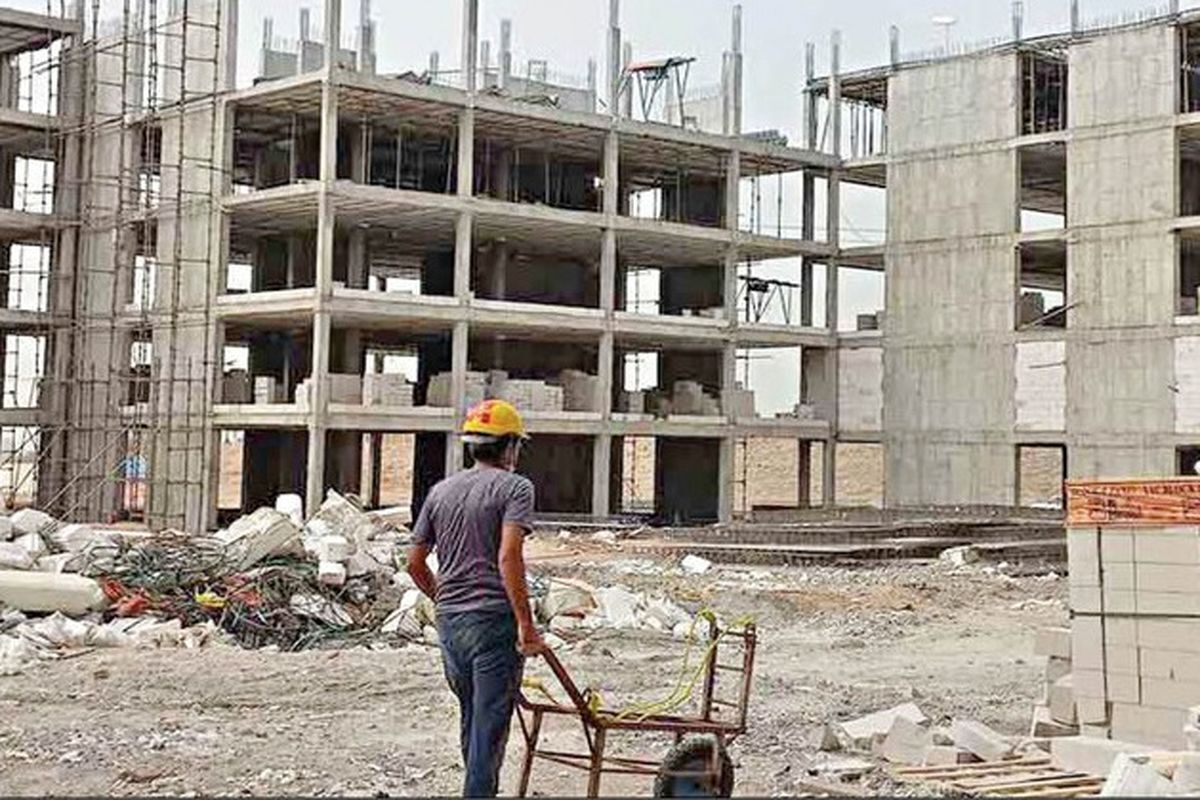 پیامک‌های شرکت عمران پرند و تعیین ضرب الاجل برای تکمیل ۵۰۰ میلیون تومان وجه تا پایان بهمن موجب نگرانی متقاضیان مسکن در پرند شده است.