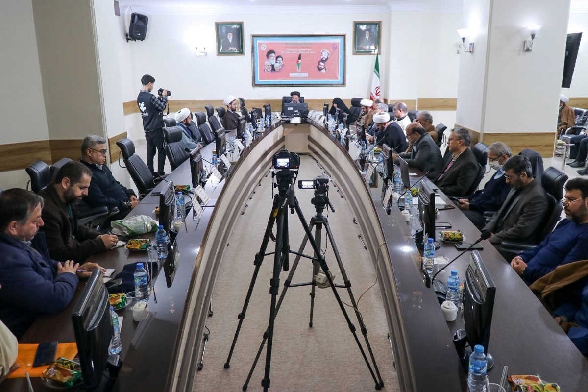 رایزن سابق فرهنگی ایران در سوریه تاکید کرد: شرایط کنونی ایجاب می‌کند نخبگان ما بیش از پیش در مسیر تحقق اهداف مقاومت نقش‌آفرینی کنند.