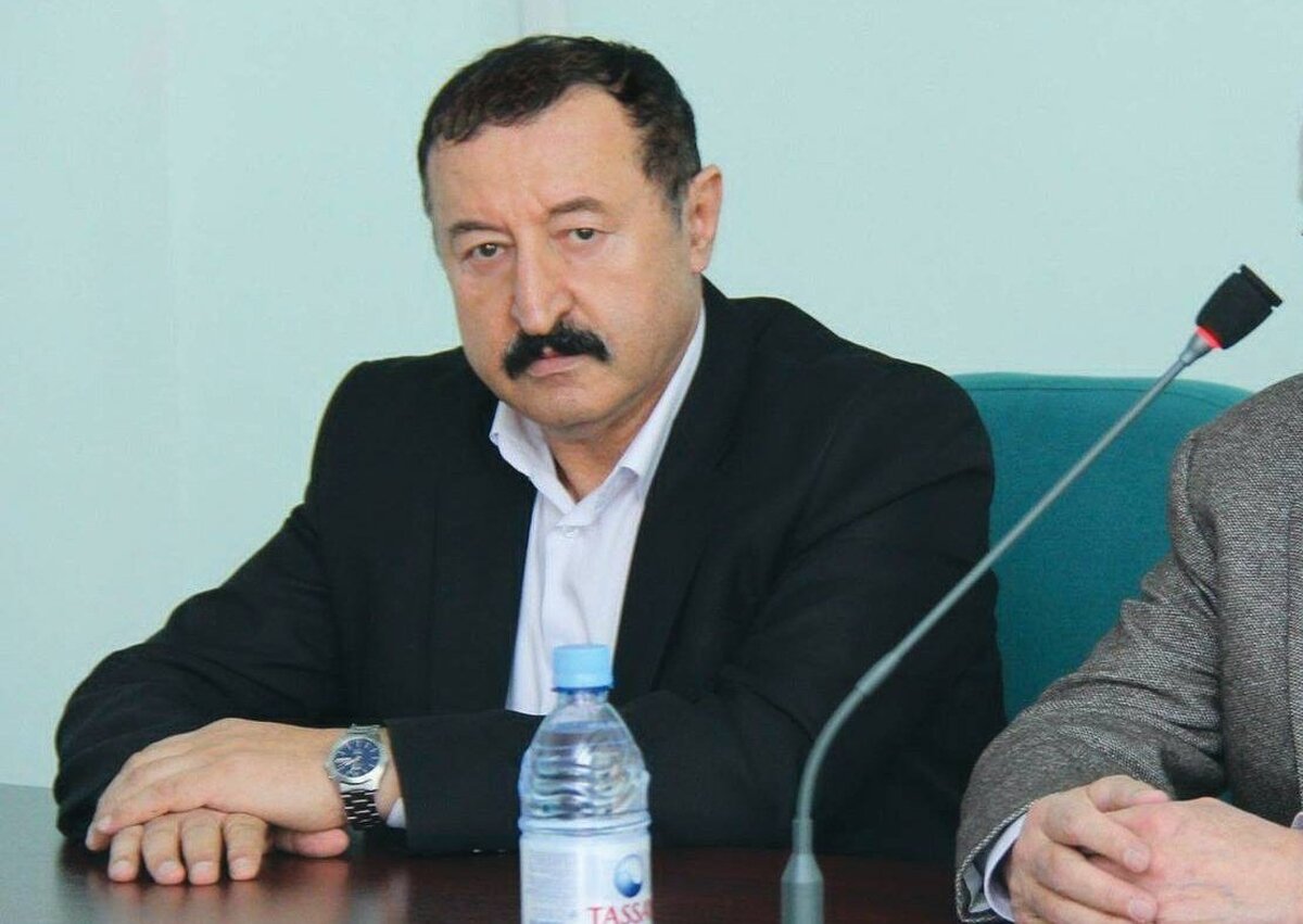 شاعر و ادب‌پژوه تاجیک و عضو پیوسته فرهنگستان زبان و ادب فارسی گفت: راه‌اندازی یک بنگاه نشر مشترک میان ایران و تاجیکستان لازم است و من حاضرم کمک کنم تا کتاب‌های برگزیده جشنواره بین‌المللی شعر فجر در تاجیکستان منتشر شوند.