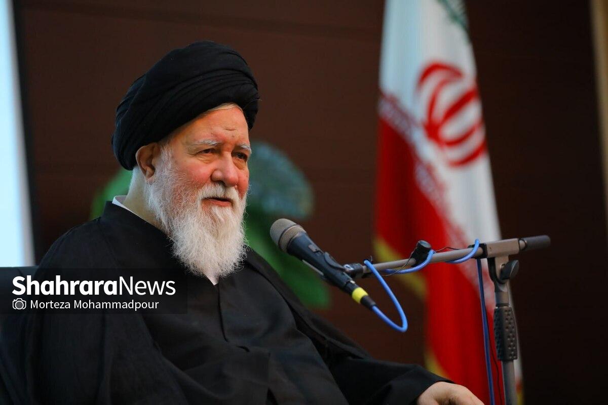 نماینده ولی‌فقیه در استان خراسان رضوی گفت: به‌جرئت می‌توان گفت که حوزه‌های علمیه خواهران، مولود انقلاب است و رهبر معظم انقلاب اخیراً سقف تحصیل خواهران را تا حد مرجعیت بالا برده‌اند. این مسائل باید تبیین شود و برای تحقق و اجرای آن‌ها برنامه‌ریزی دقیق صورت بگیرد.
