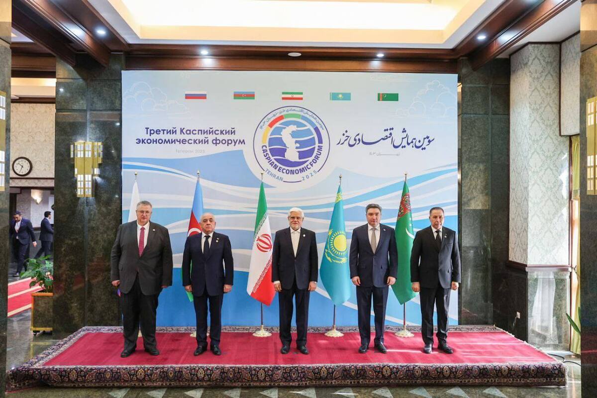 نشست مشترک اعضای سومین همایش اقتصادی خزر آغاز شد.