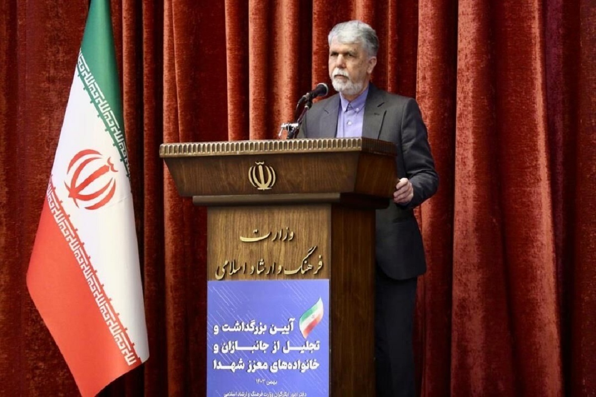 وزیر فرهنگ و ارشاد اسلامی، دفاع مقدس و مقاومت را از حماسه‌های کم‌نظیر تاریخ ایران دانست و بر ضرورت تکثر زیست‌بومِ فرهنگِ جهاد و ایثار در فضای جامعه ایرانی و انسانی تاکید کرد.