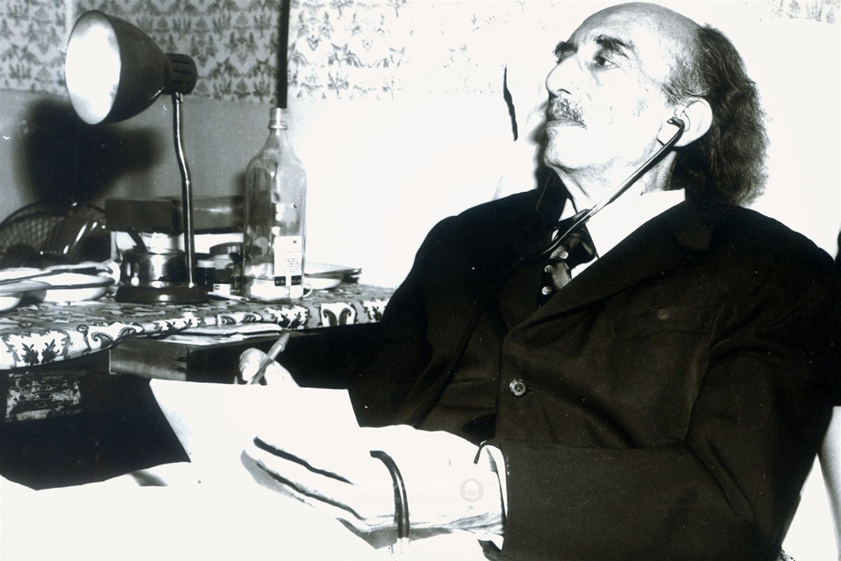امروز، ۳۰ بهمن ۱۴۰۳ خورشیدی، مصادف با چهل‌و‌هشتمین سالگرد درگذشت دکتر‌ مرتضی شیخ، پزشک محبوب مشهدی‏‌هاست که داستان‏‌های زیادی از مهربانی‏‌هایش نقل محافل است.