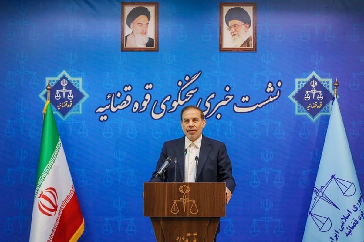 سخنگوی قوه‌قضائیه گفت: دو تبعه کشور انگلیس در دی‌ماه ۱۴۰۳ به اتهام جاسوسی دستگیر شدند که طبق رصد‌های نهاد‌های اطلاعاتی و امنیتی، ارتباط این افراد با چندین مؤسسه وابسته به سرویس‌های اطلاعاتی محرز شده است.