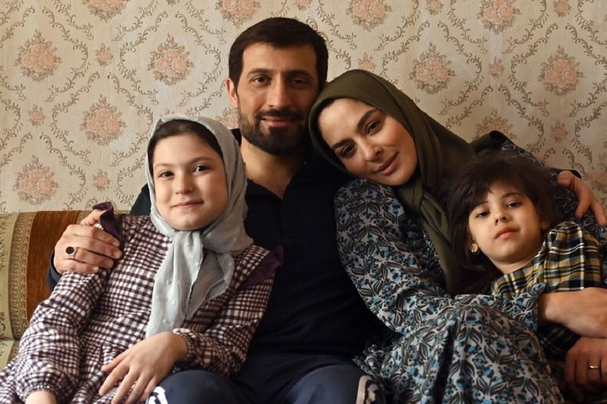 پوستر فیلم سینمایی «صیاد» را که توسط محمد روح الامین طراحی شده است، منتشر شد.