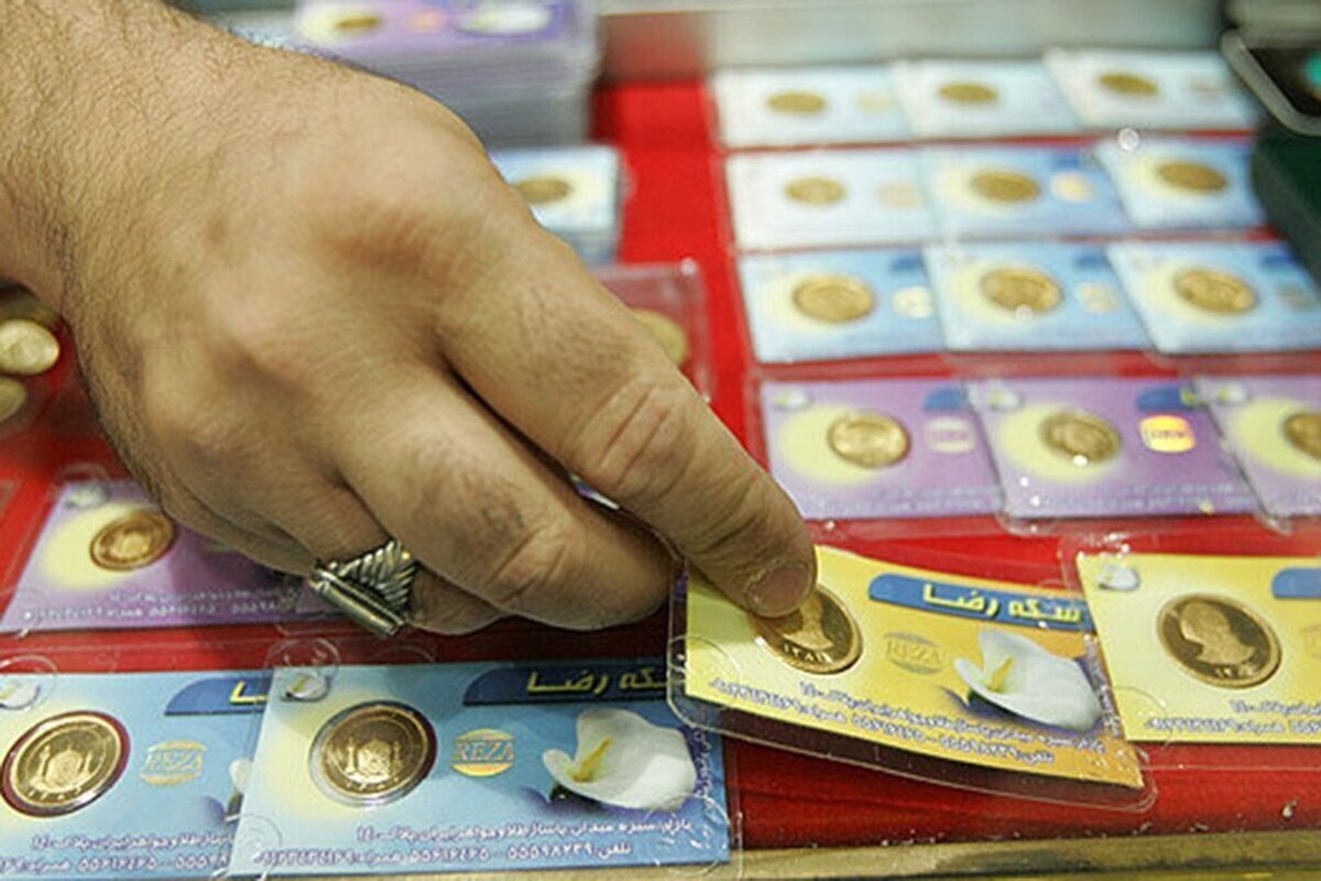 روند قیمت طلای جهانی نقش کلیدی در تعیین قیمت‌های داخلی دارد، به طوری که هرگونه افزایش یا کاهش در سطح جهانی، به سرعت بر بازار داخلی منعکس خواهد شد.