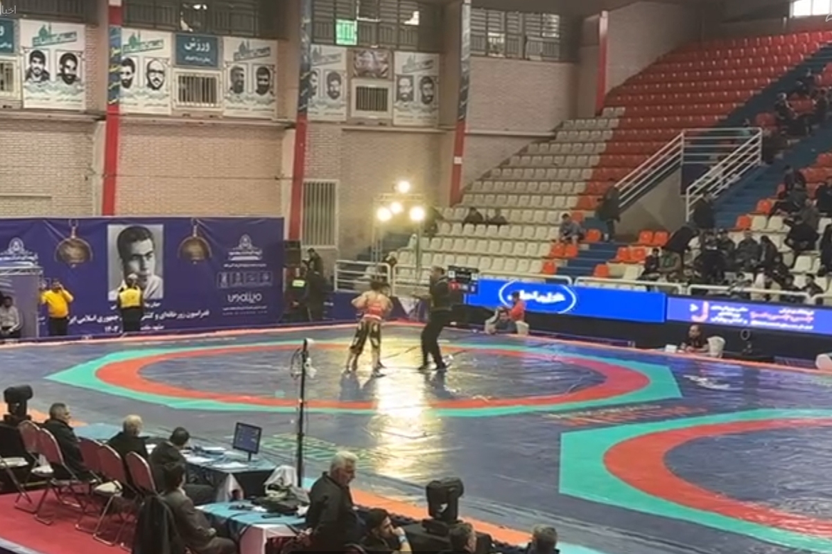 از صبح امروز، مسابقات کشتی پهلوانی کشور در مشهد آغازبه‌کار کرد.