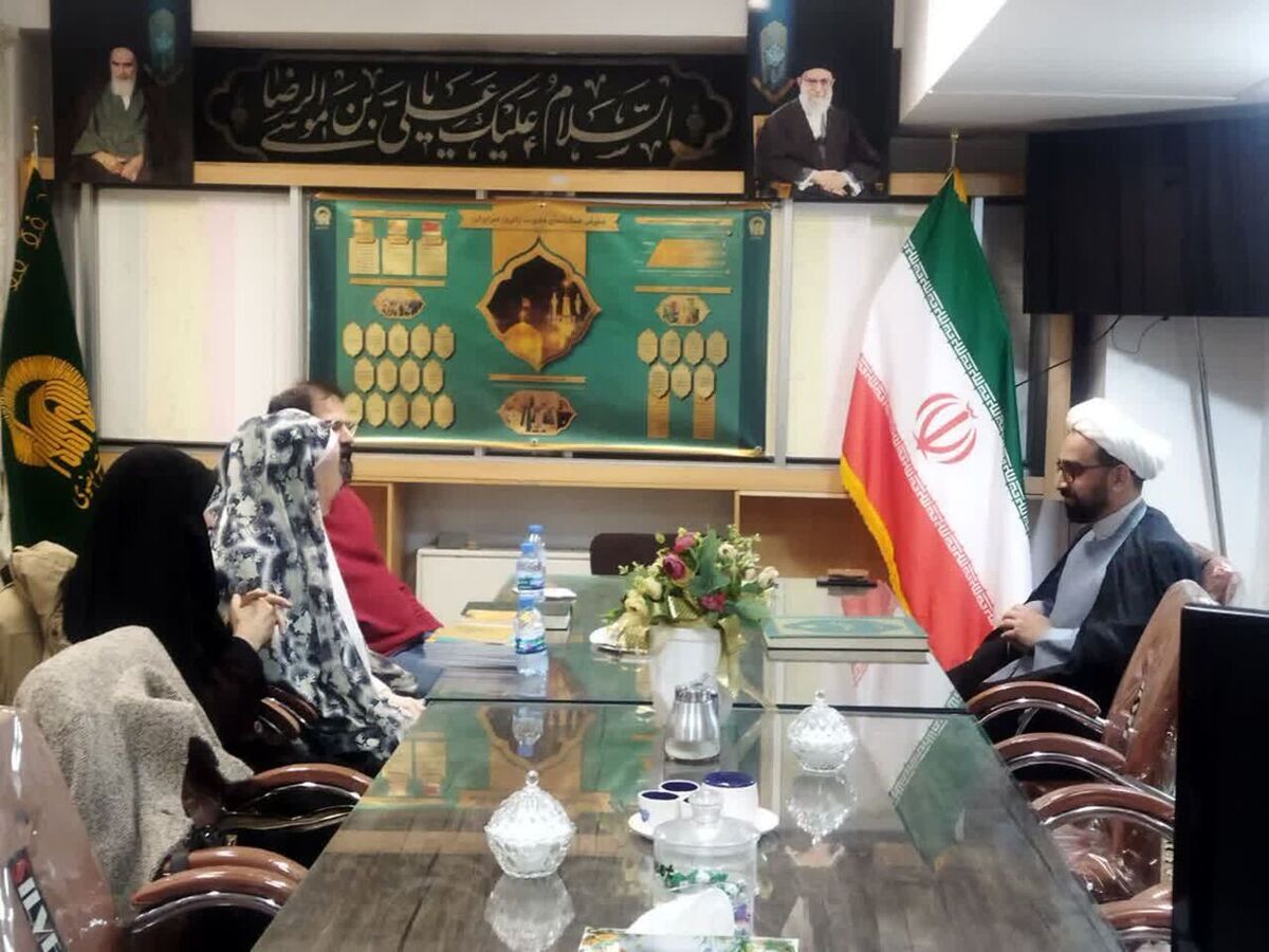 مدیر امور زائران غیرایرانی حرم مطهر رضوی گفت: بانوی مسیحی ساکن آلمان در ماه با برکت رجب و همزمان با بعثت پیامبر اعظم (ص) در حرم مطهر رضوی به دین اسلام مشرف شد.