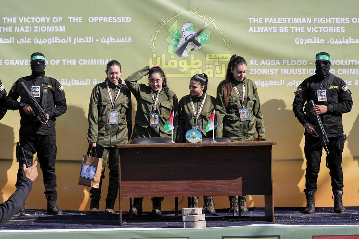 «سرایا القدس» شاخه نظامی جنبش جهاد اسلامی فلسطین ویدئویی از پیام «اربل یهود» نظامی زن صهیونیست اسیر شده توسط رزمندگان این جنبش به خانواده‌اش را منتشر کرد.