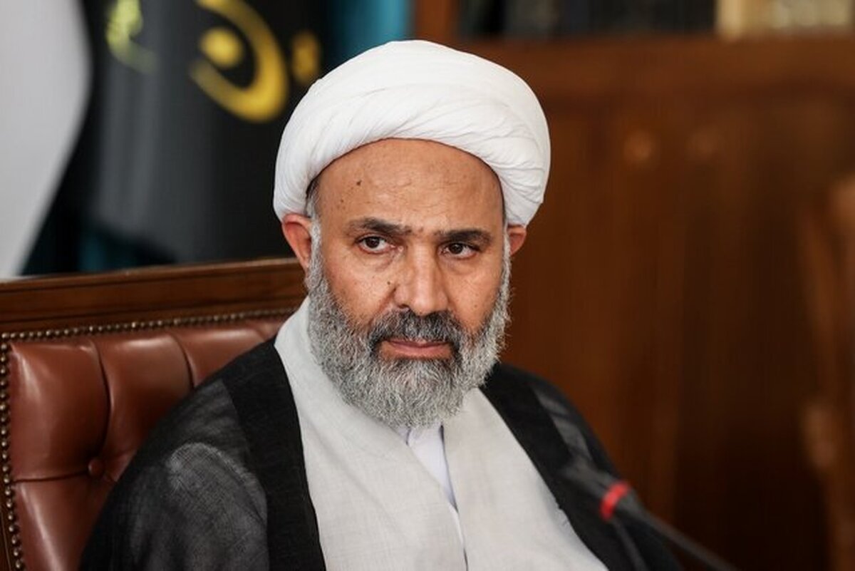 رئیس کمیسیون اصل نود مجلس شورای اسلامی از اقدام قانونی خود برای شکایت از انتصاب ظریف به‌عنوان رئیس کمیسیون اصل نود خبر داد.