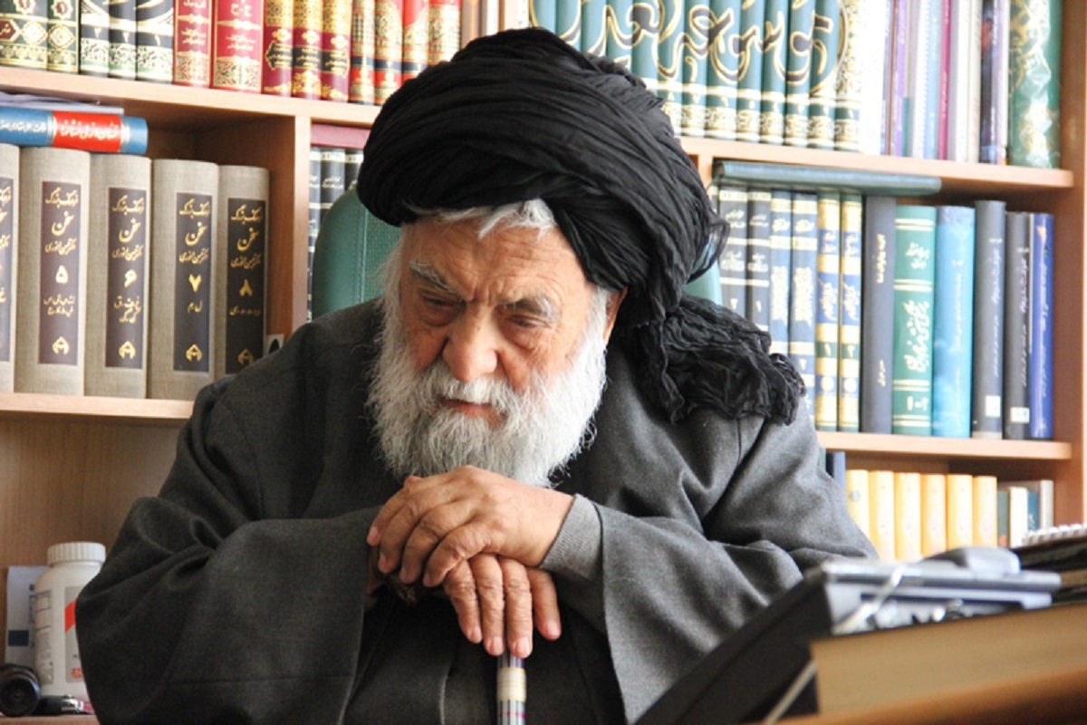 آیت‌الله سید مرتضی مستجاب‌الدعواتی معروف به مستجابی و از علمای مشهور اصفهان شب گذشته به ملکوت اعلی پیوست.