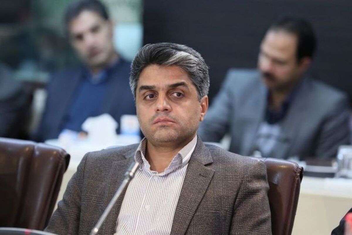 معاون محیط زیست و خدمات شهری شهرداری مشهد گفت: در روز‌های پایانی سال با افزایش شیف‌های کاری اقدامات لازم انجام خواهد شد تا شهر برای استقبال از بهار آماده شود.