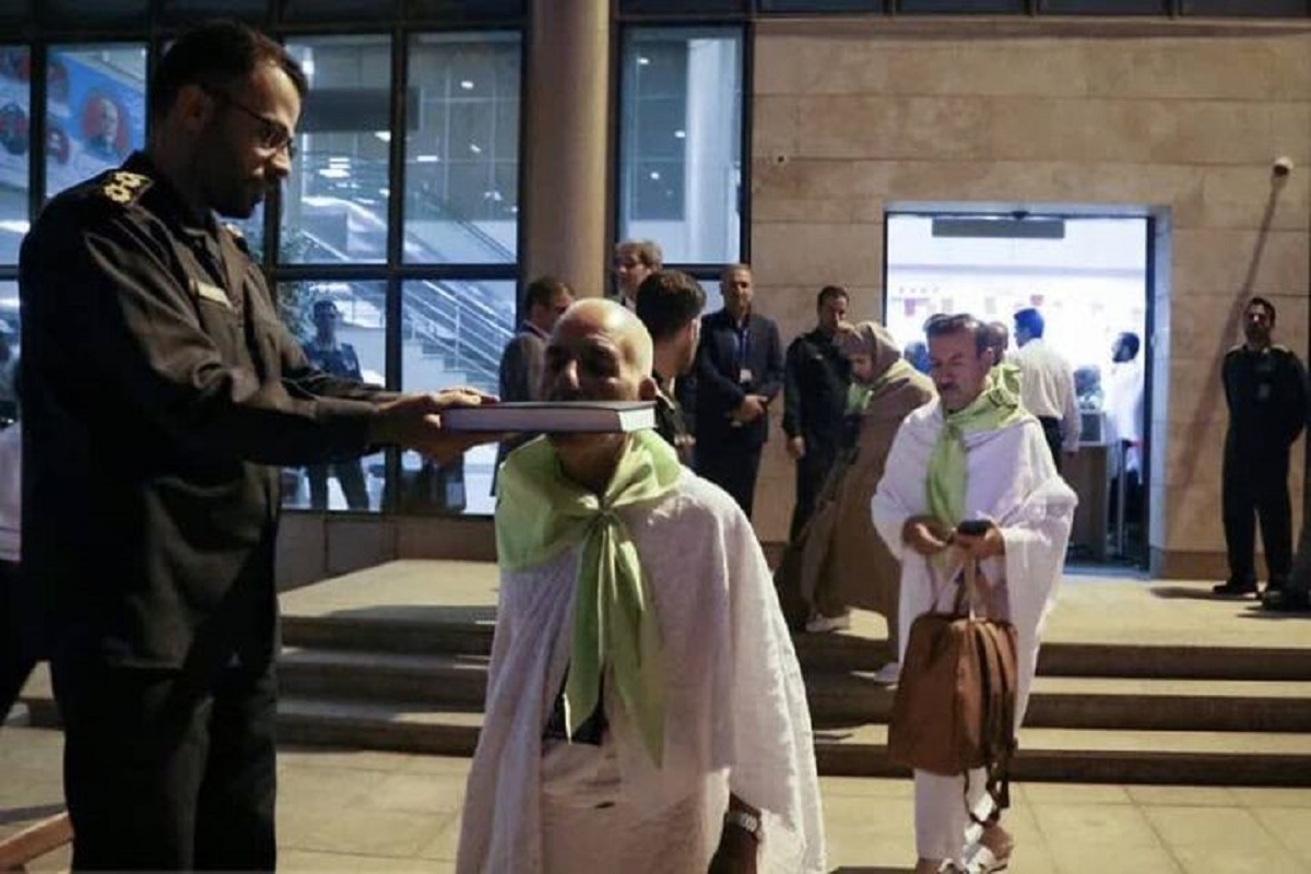 عمره‌گزاران ایرانی، امسال پس از گذشت ۱۰ سال، می‌توانند از نزول برکات الهی ماه مبارک رمضان در سرزمین وحی استفاده کنند و با برنامه‌ریزی صورت‌گرفته، بیش از ۳۶ هزار زائر در قالب ۳۶۸ کاروان در ماه میهمانی خدا، زائر بیت‌الله خواهند بود.