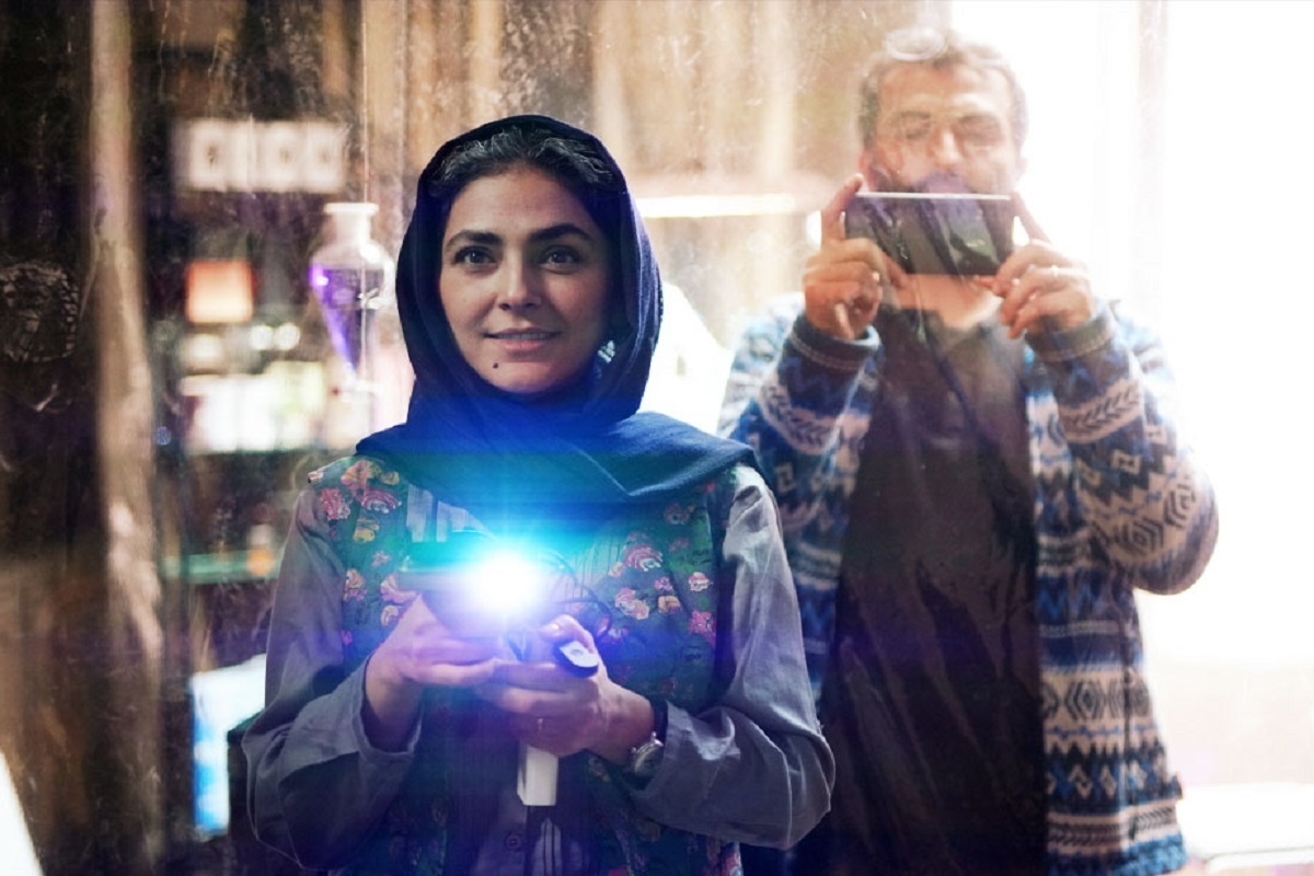 فیلم سینمایی «عطرآلود» به کارگردانی هادی مقدم‌دوست، وارد شبکه نمایش خانگی شد.