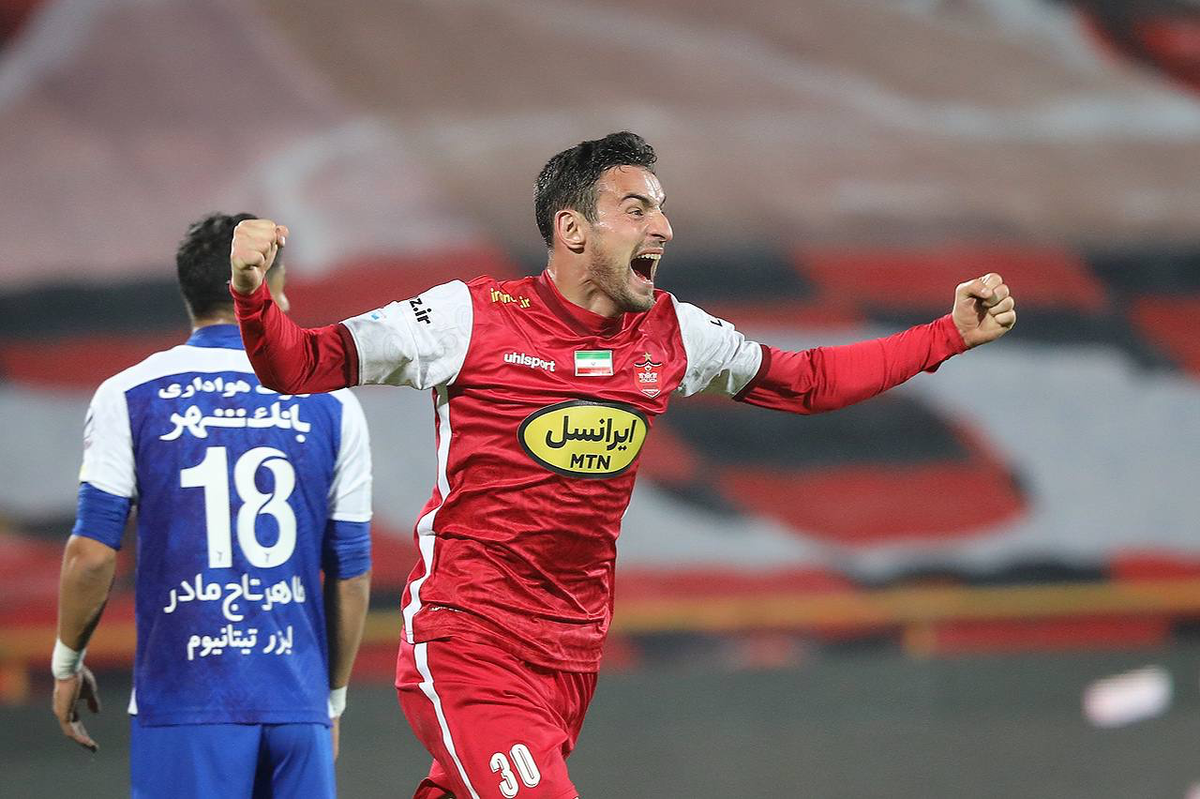 مدافع گرجستانی پرسپولیس به دنبال سفر زودهنگام به کشورش است.