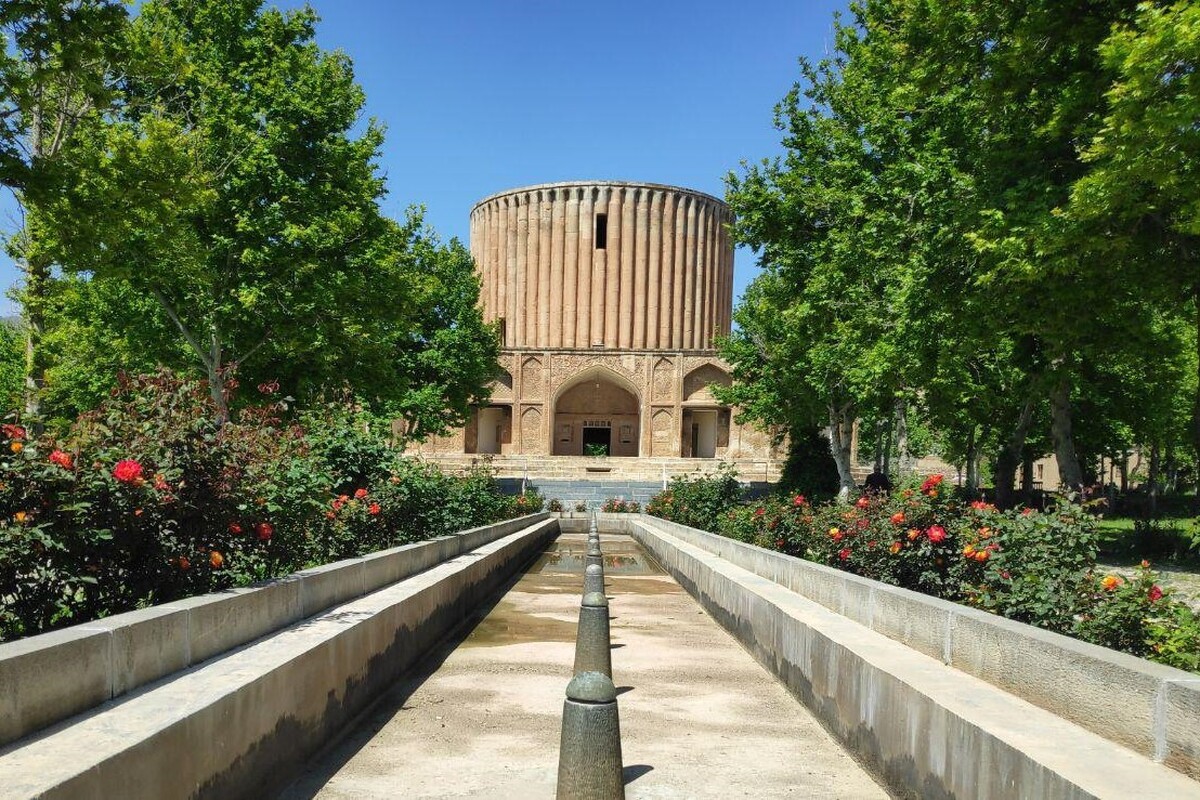 ویدئویی زیبا و دیدنی از کاخ خورشید در کلات نادری را مشاهده می‌کنید.